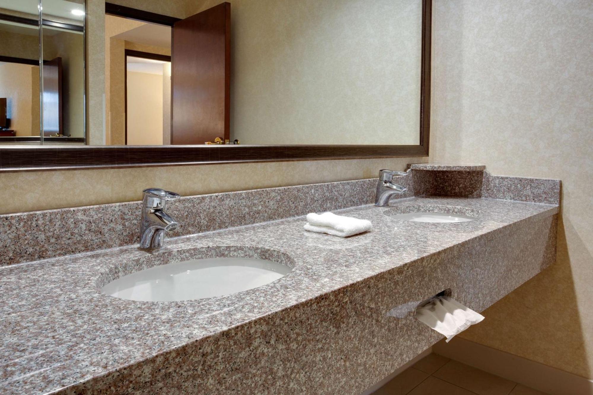 Drury Inn & Suites Terre Haute Exteriér fotografie
