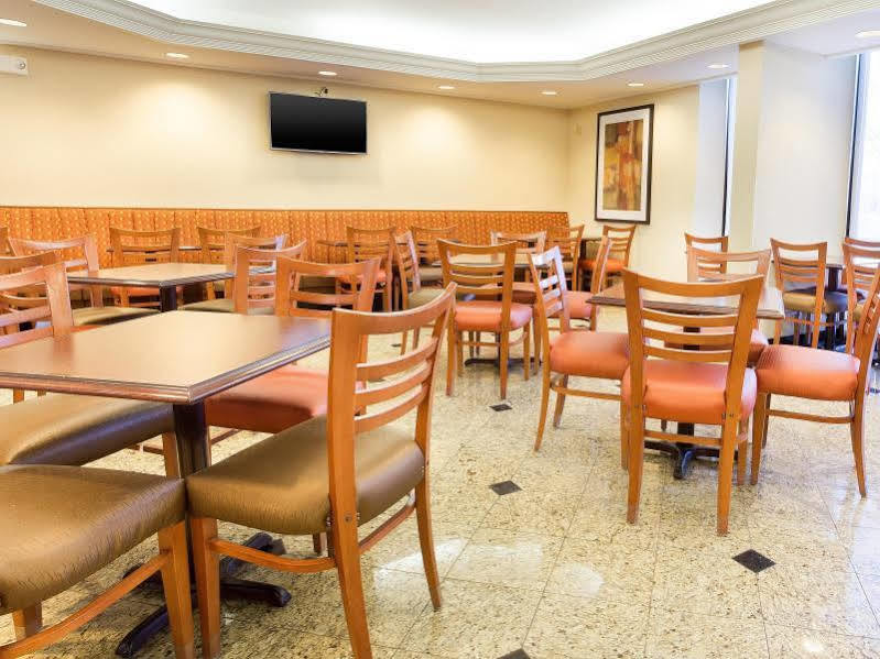 Drury Inn & Suites Terre Haute Exteriér fotografie